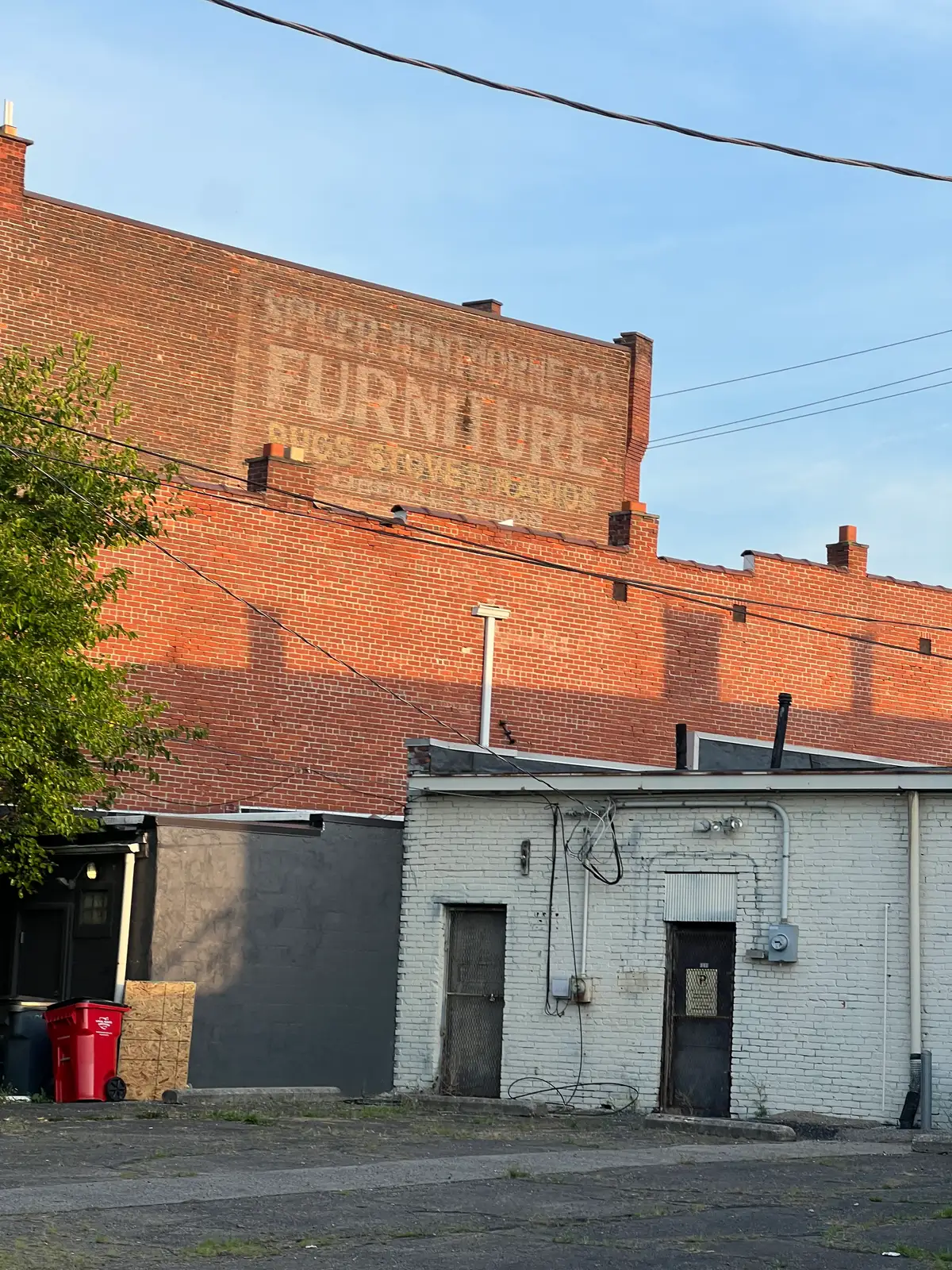 sky, tree, plant, ground in 1013 Market Alley, Columbus, Ohio | Licensable motion asset by Dylan Stanley Still Frame